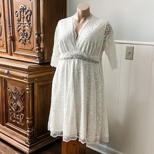 3XL Kiyonna (David’s Bridal) Wedding Dress with added bling belt